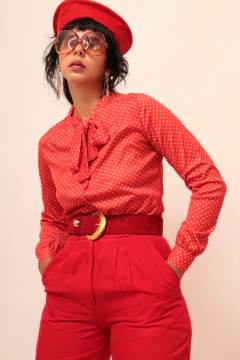Camisa poa vermelha gravata vintage - Capichó Brechó