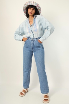 Camisa azul recorte flores cowboy vintage