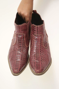 Bota couro croco vermelha 43 - comprar online