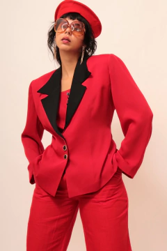 Blazer vermelho acinturado det preto - Capichó Brechó