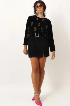 mini saia de camurça forrada preta - comprar online