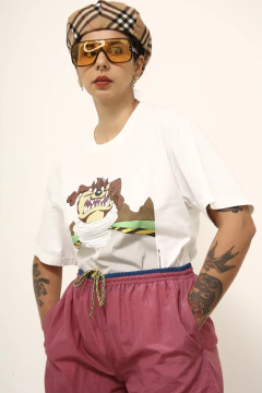 Camiseta TAZ vintage estampa frete e costas