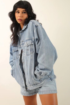 Jaqueta jeans bordado Hang Loose na internet