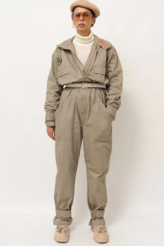 macacao bege amplo ajuste mangas e barra - Capichó Brechó