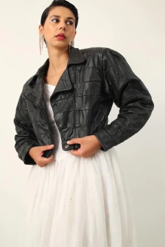 Jaqueta 100 % couro cropped forrado - comprar online