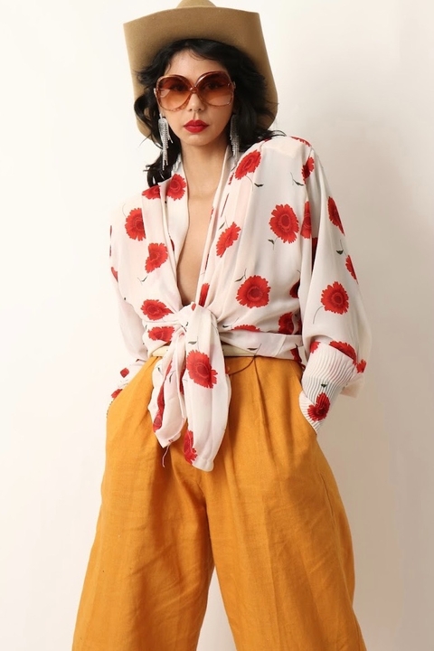 camisa flores manga plissada
