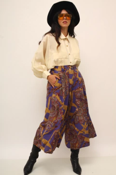 Calça roxa pantacourt estampada - loja online