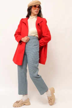 Casaco vermelho ombreira vintage 100% LÃ - Capichó Brechó