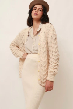 Cardigan tricot bege puxador perola na internet