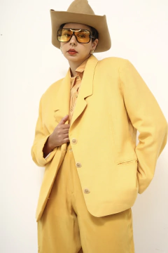 Blazer amarelo ombreira vintage