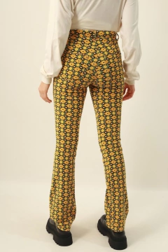 Calça FARM veludo estampada cintura alta