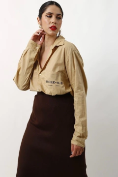 Camisa bege bolso estampa expedição - loja online