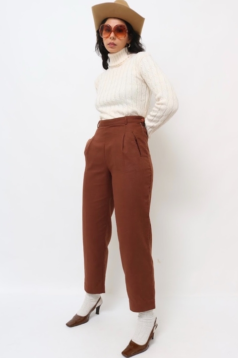 Calça cintura alta marrom estilo linho
