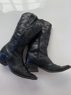 Bota couro western preta vintage 34 - Capichó Brechó
