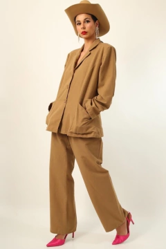 Imagem do Conjunto bege blazer + calca cintura mega