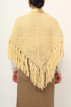 Poncho off white franjas vintage - Capichó Brechó