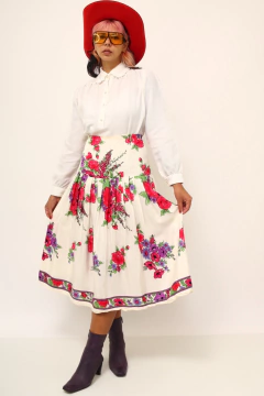 Saia perolada flores rosa vintage