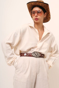 camisa clássica bege manga longa