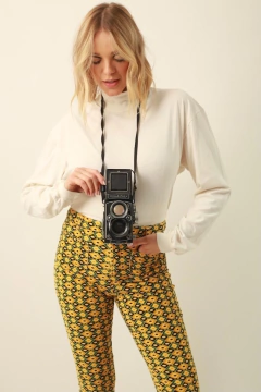Calça FARM veludo estampada cintura alta - comprar online