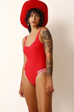 maiô vermelho listras branca - Capichó Brechó