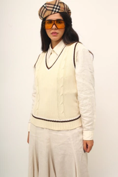 Pulover off white com marrom - comprar online