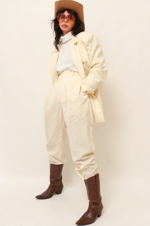 Conjunto de blazer + calça alfaiatria off white