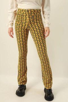 Calça FARM veludo estampada cintura alta - comprar online