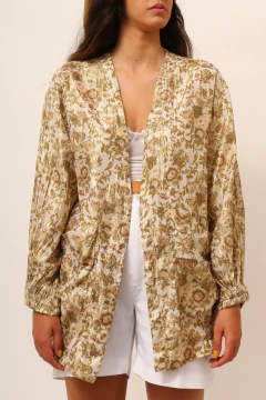 Blusa estilo jaqueta dourada levinha na internet