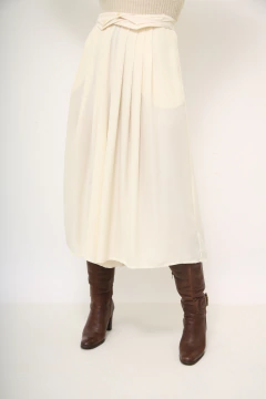 Bermuda plissada creme CEA vintage - Capichó Brechó