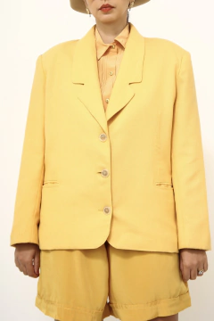 Blazer amarelo ombreira vintage - Capichó Brechó