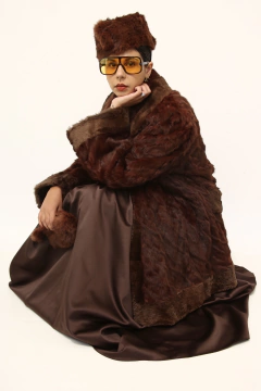 CHAPEU MARROM FORRADO PELE COM GOLA - comprar online