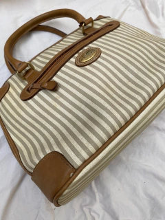 bolsa listras caramelo com off alça removível - Capichó Brechó