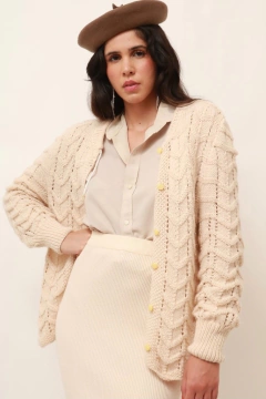 Cardigan tricot bege puxador perola - comprar online