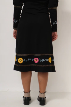 Imagem do Conjunto saia + blusa bordado vintage