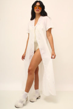 Camisola branca bordado flores vintage