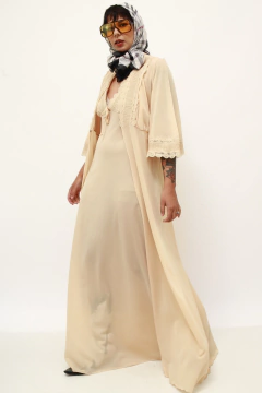 Conjunto camisola + penhoar bege longo - Capichó Brechó