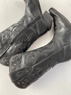 Imagem do Bota couro western preta vintage 34