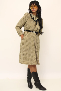 Vestido gravata vintage bege gola babados - Capichó Brechó
