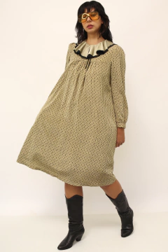 Vestido gravata vintage bege gola babados