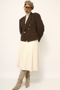 Blazer cropped marrom CORI vintage na internet