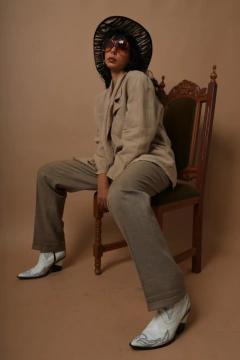 Imagem do calça linho com poliester bege alfaiataria