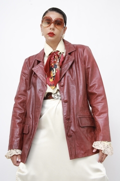 Blazer couro cereja forrado na internet