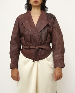 Jaqueta 100% couro cropped vintage acinturada - comprar online