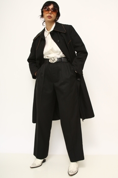 Trench Coat preto det em marrom - comprar online