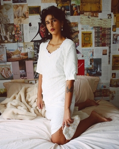 VESTIDO CREPE VINTAGE DETALHE RENDA FRENTE MANGA 3\4 - loja online