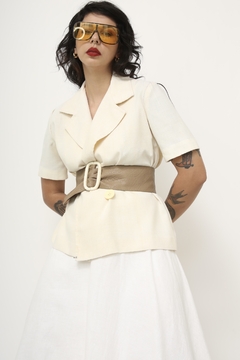 Blazer off white manga curta recorte na internet