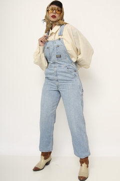 Macacão jeans jardineira vintage na internet