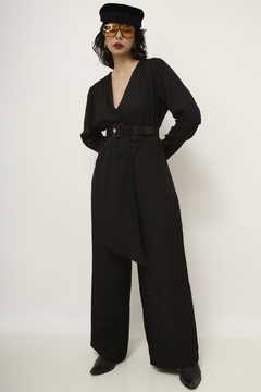 Macacão preto pantalona chic