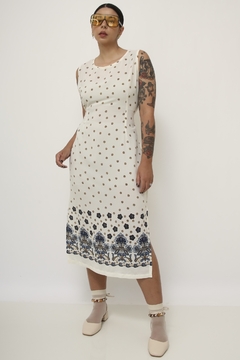 Imagem do vestido estampado vintage barra flor