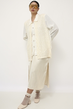 Blazer creme recorte renda frente na internet